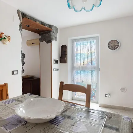 La Casa Sulla Collina Apartment Beverino