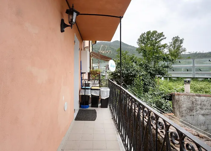 La Casa Sulla Collina Apartamento Beverino